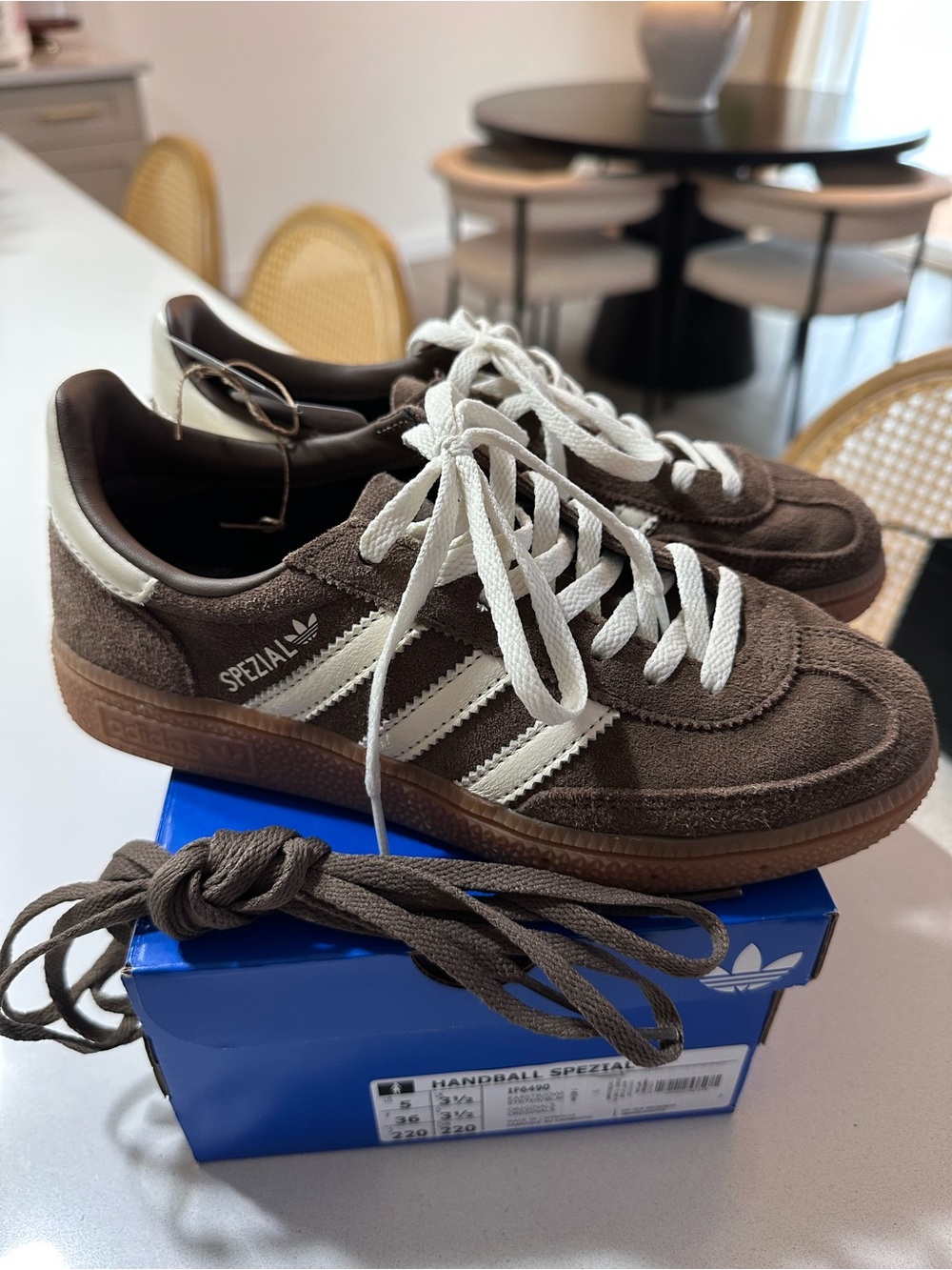 adidas handball Spezial women's earth strata/off white/gum